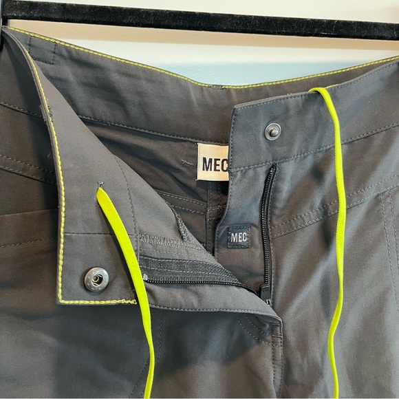 MEC Women’s Sz 6 Capris in charcoal - Picture 8 of 17